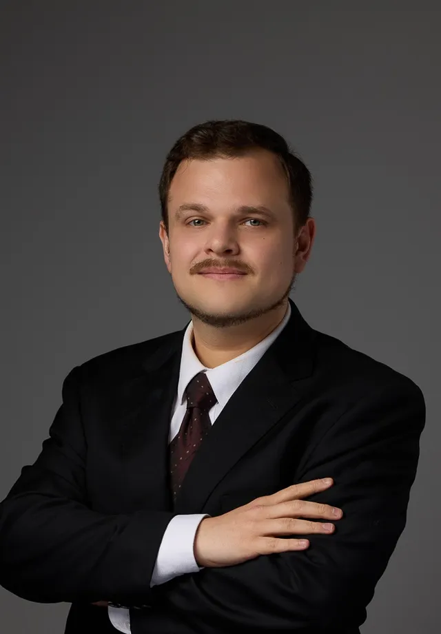 Andrew Topalovic, 이민 변호사